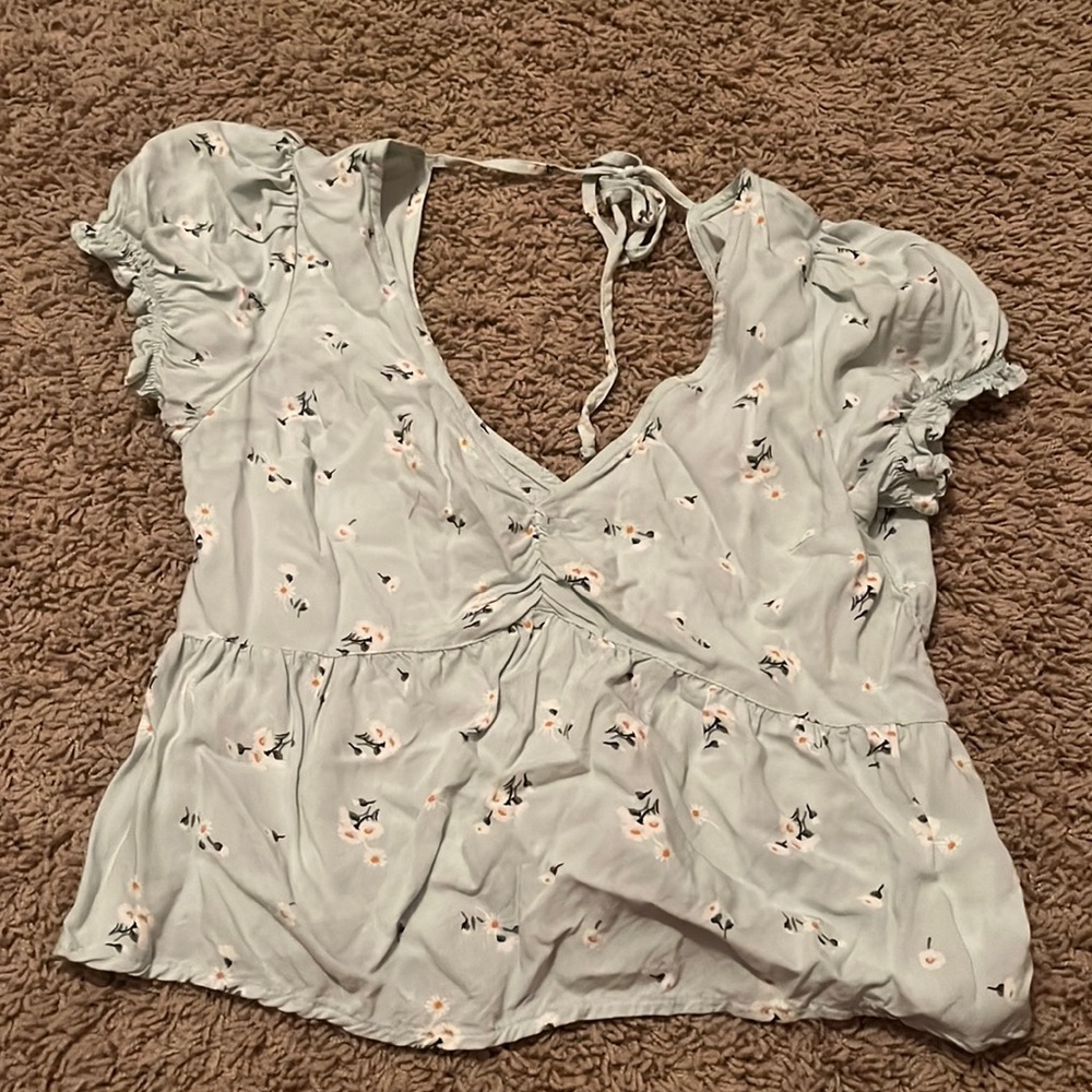 Light green top womens xs